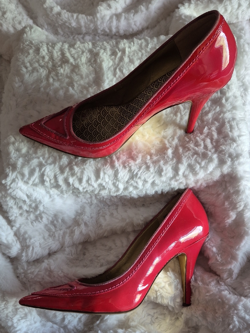 oh...Deer Pink Patent Pointed-Toe High Heel Pumps